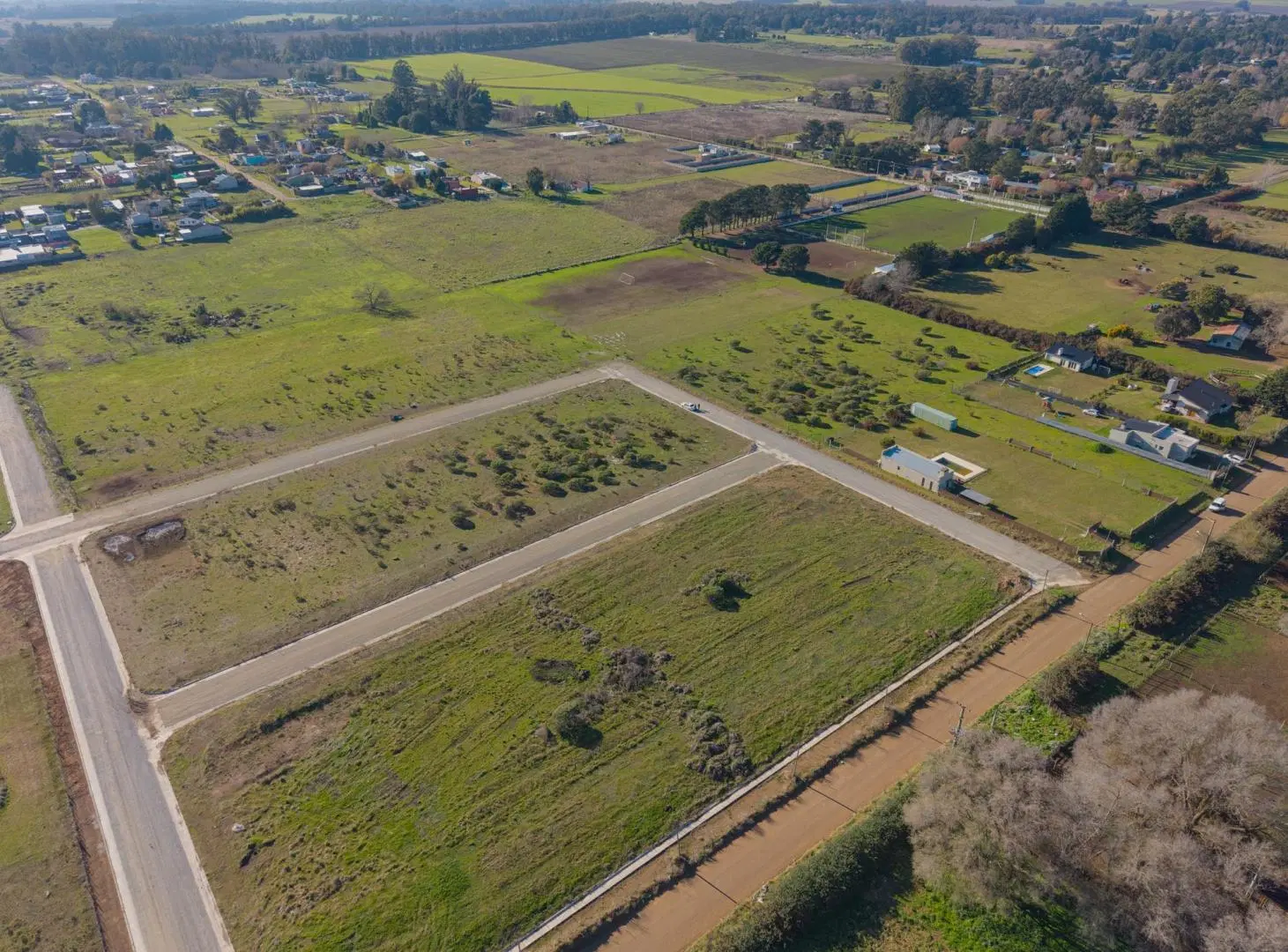 Lote con servicios - Zona La Rural 3