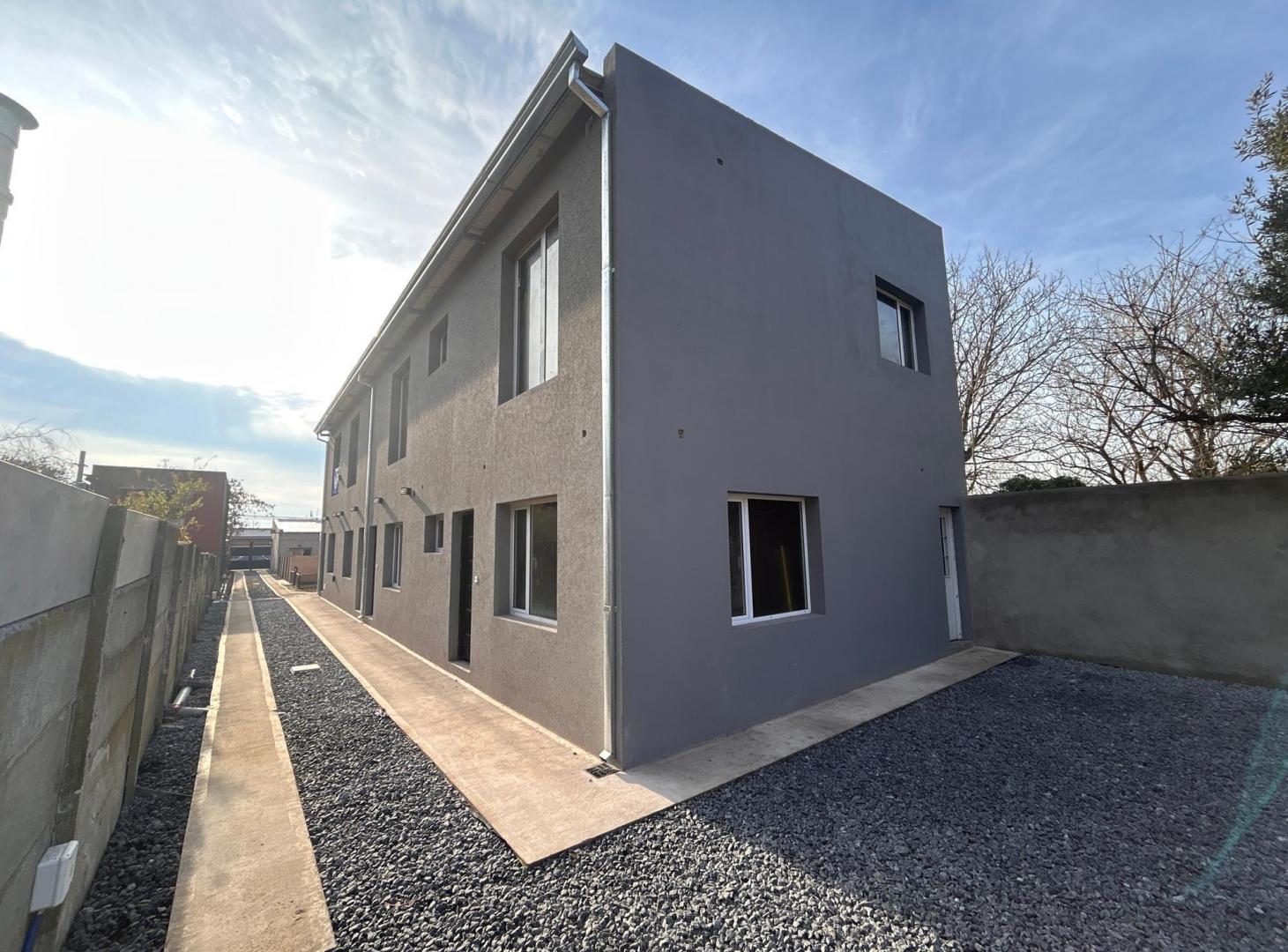Foto de DEPARTAMENTO TIPO DUPLEX 2 HABITACIONES CON PATIO Y ESTACIONAMIENTO, imagen 4