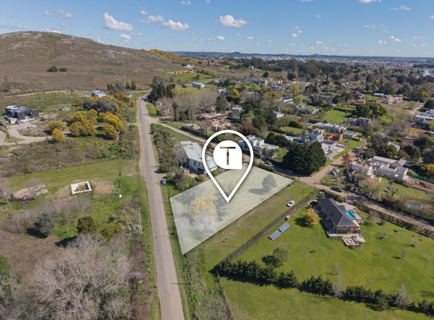 Foto de LOTE CON TODOS LOS SERVICIOS - BARRIO GOLF - TANDL, imagen 1