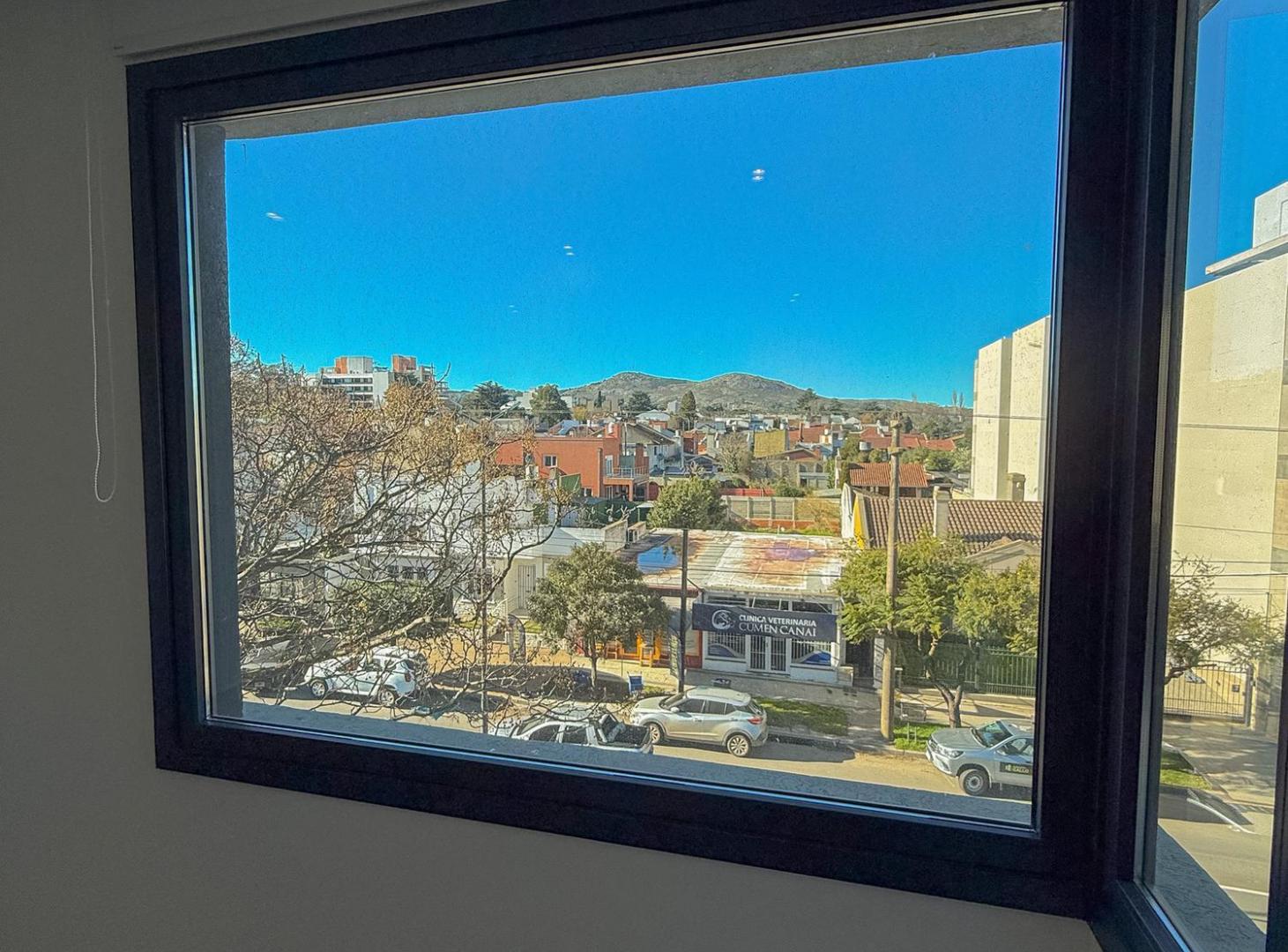 Foto de DEPARTAMENTO 3 AMBIENTES CON COCHERA Y VISTA LAS SIERRAS, imagen 5