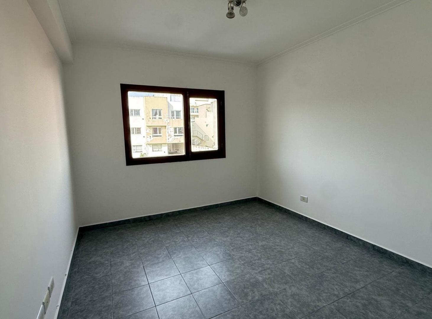 Foto de Departamento en VENTA - 2 Amb. - Primer Piso - SEMICENTRO, imagen 5