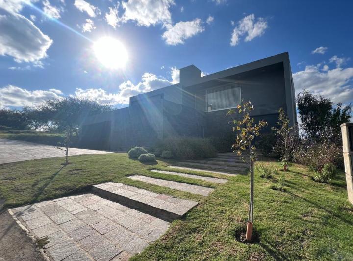 VENTA CASA EN PANKANA MODERNA