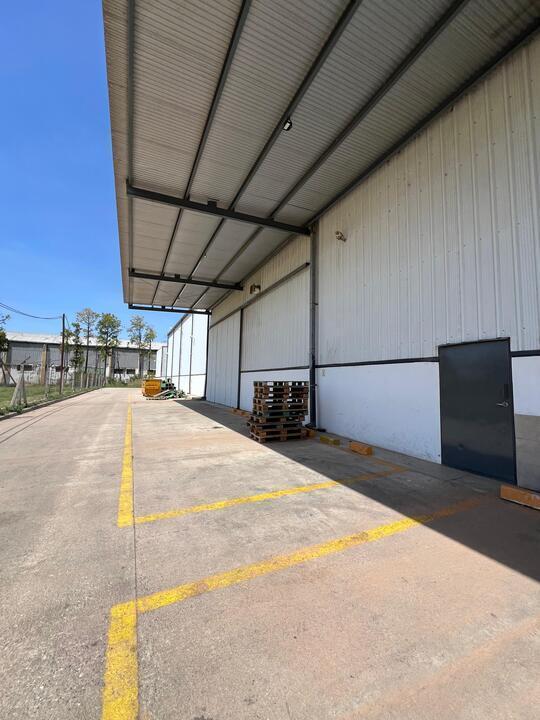 Foto de En venta galpón Industrial con Oficinas y Servicios Completos – Parque, imagen 5