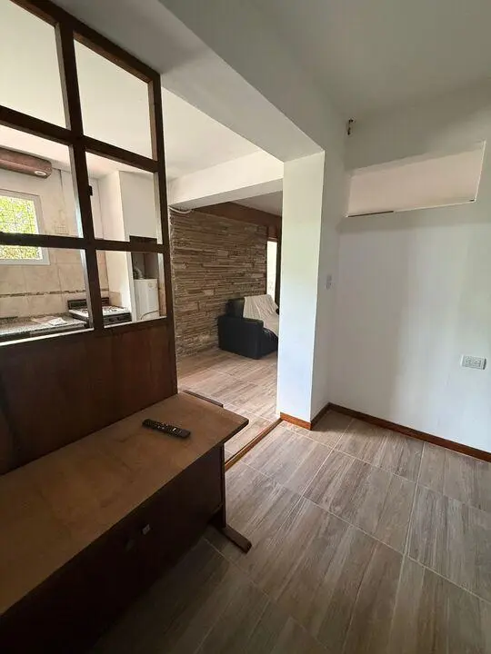 Venta 2 Casas en Una! en Barrio San Martin, reciclada a nueva! ideal para renta. 3