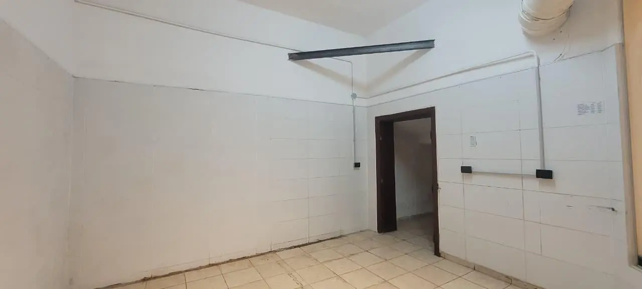 ALQUILER DE HERMOSA CASONA PARA USO COMERCIAL 2