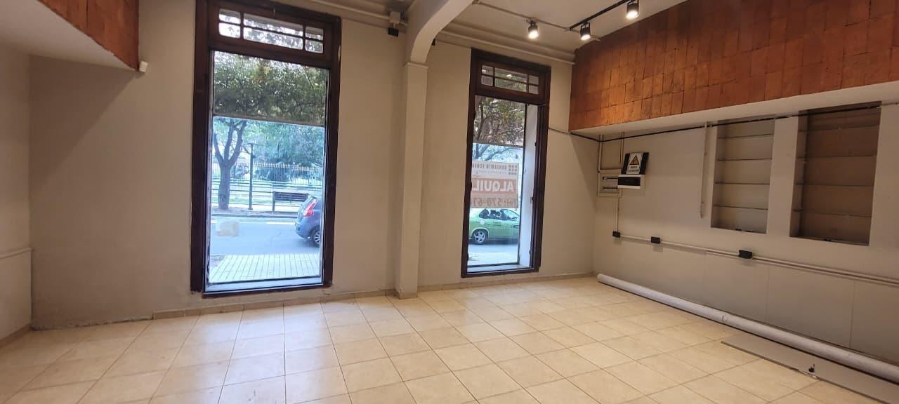 ALQUILER DE HERMOSA CASONA PARA USO COMERCIAL
