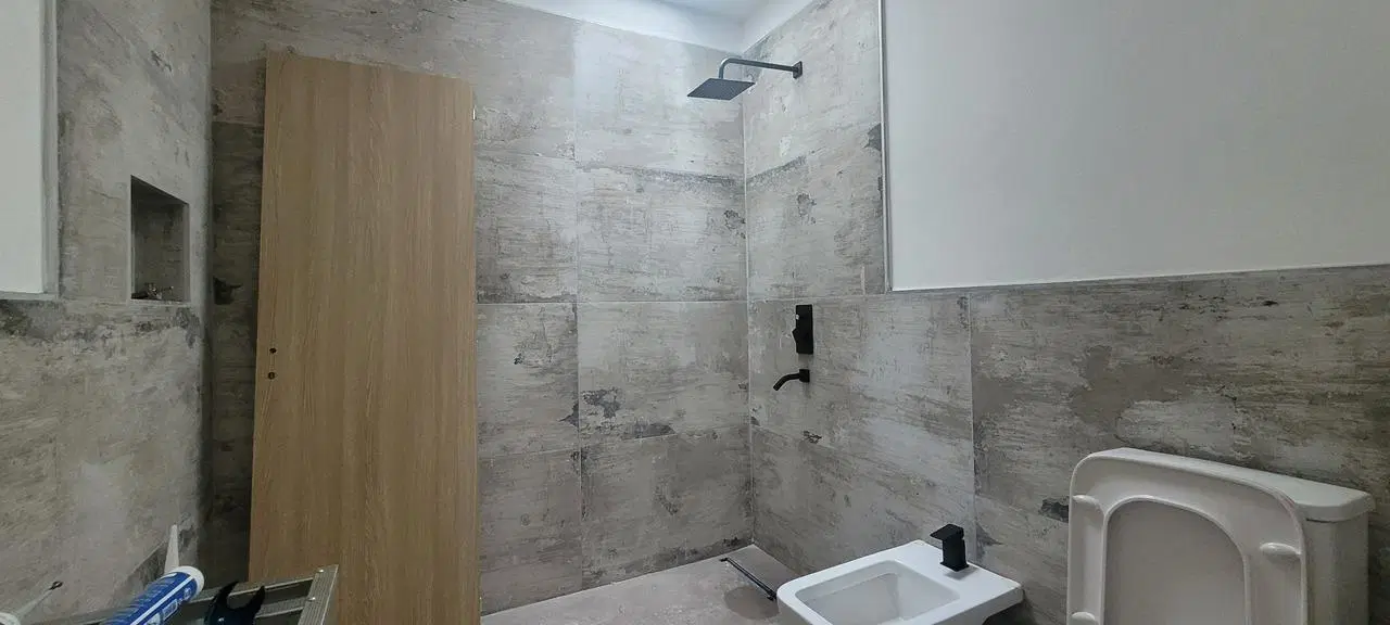Venta Hermoso Duplex a 1 Cuadra del Colegio Nash 2 dormitorios + escritorio 3