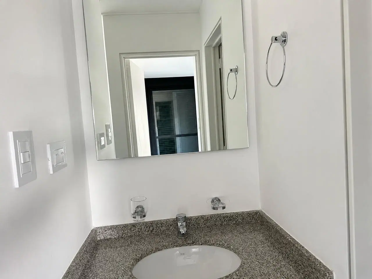 Venta departamento 1 dormitorio. barrio general paz. sum, pileta 5