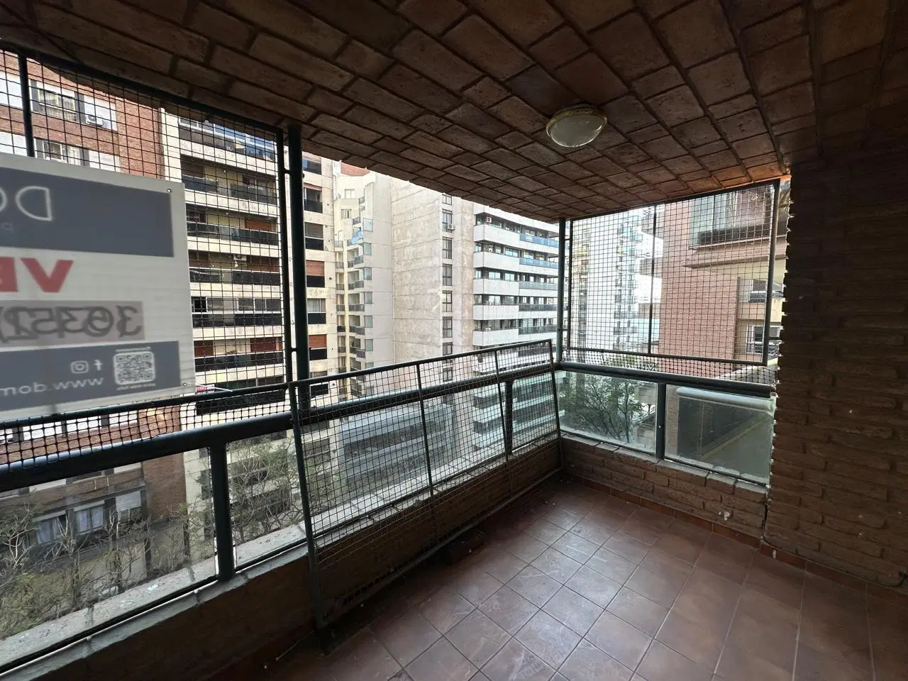 Venta de departamento en nueva córdoba. 3 dormitorios. 2 cocheras. Balcón. 3