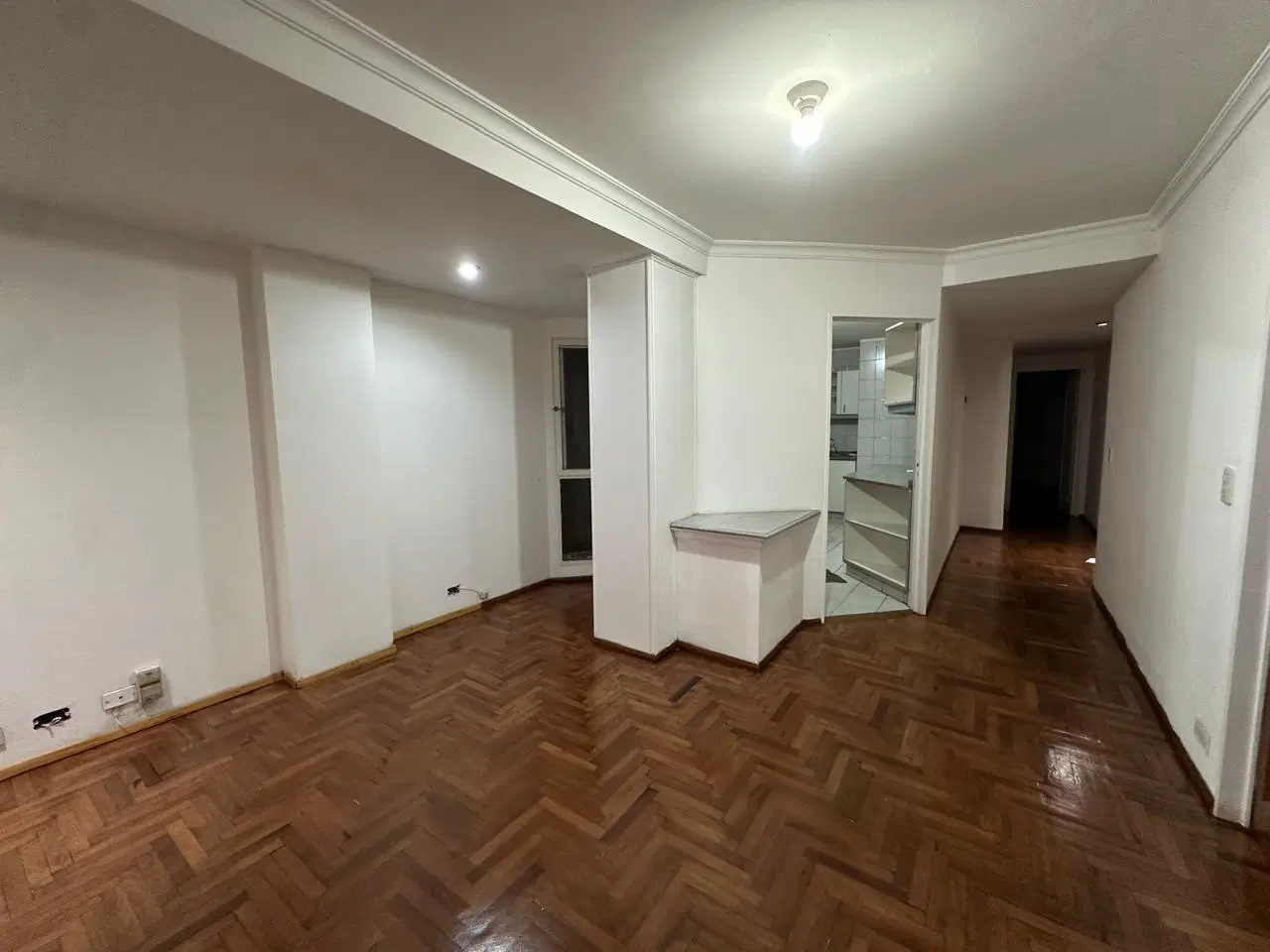 Venta de departamento en nueva córdoba. 3 dormitorios. 2 cocheras. Balcón. 1
