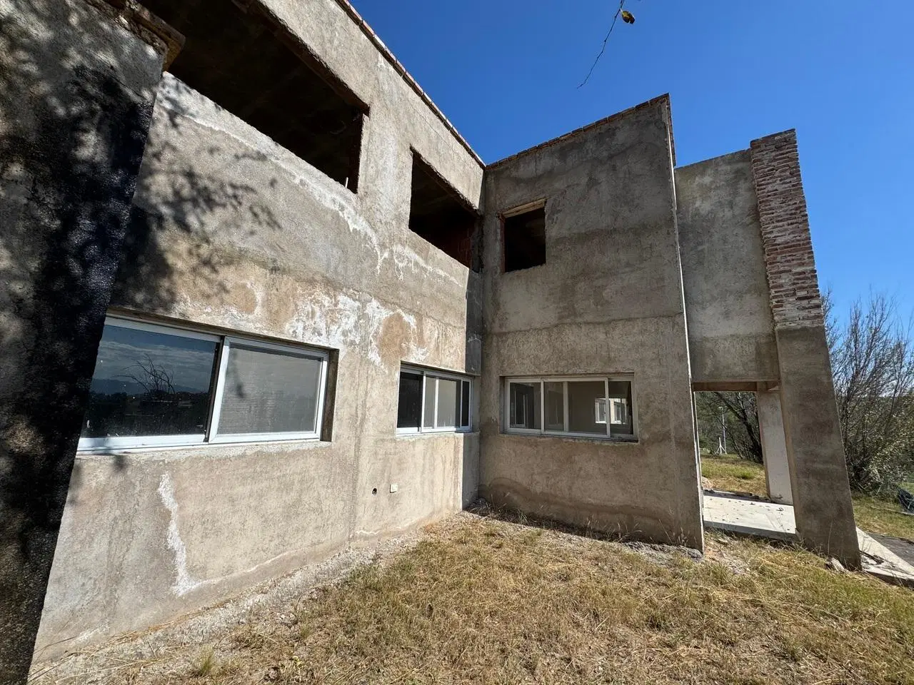 VENTA CASA EN COUNTRY ALTOS CARLOS PAZ A TERMINAR 8