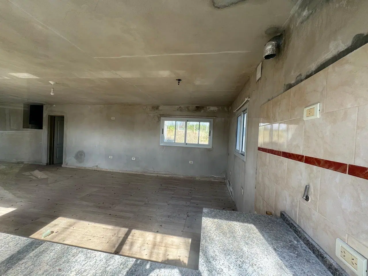 VENTA CASA EN COUNTRY ALTOS CARLOS PAZ A TERMINAR 5