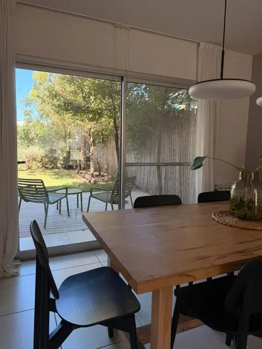 VENTA DE CASA EN ROSSEN VALLE ESCONDIDO, 3 DORM. APTO CREDITO 5