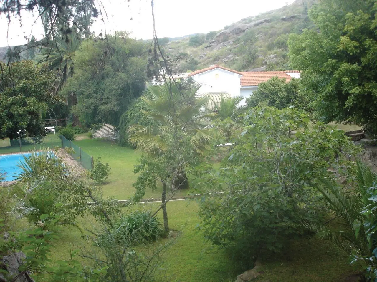 CASA ANTIGUA EN VENTA CON POTENCIAL + BAJADA AL RIO - TANTI 2