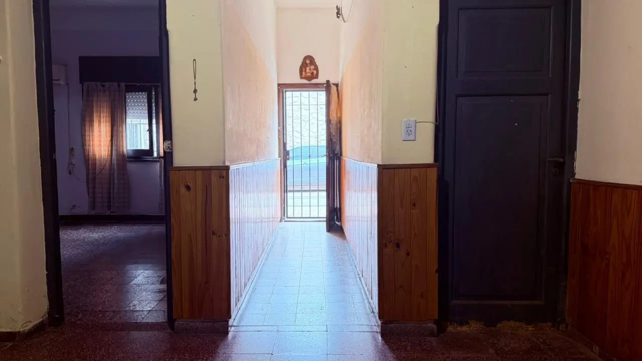 Propiedad Mixta en Esquina – Local + Casa + Monoambiente – Ideal Inversor 5
