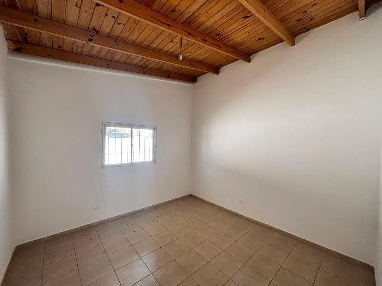 Casa en Alquiler- Villa Cornu 2
