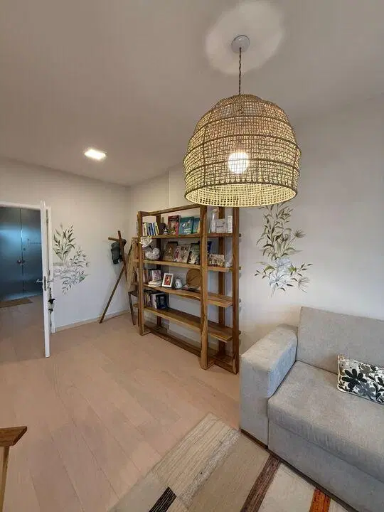 Venta Oficina en Villa Belgrano. Con Cochera. Quadra 54 5