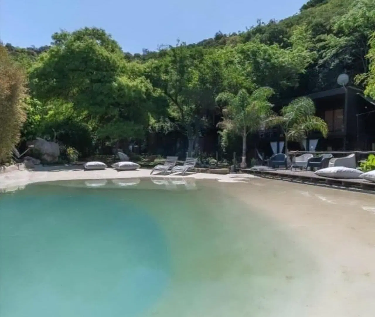 Venta Complejo de 6 Cabañas en Rio Ceballos Gran oportunidad Inmobiliaria y Comercial 4