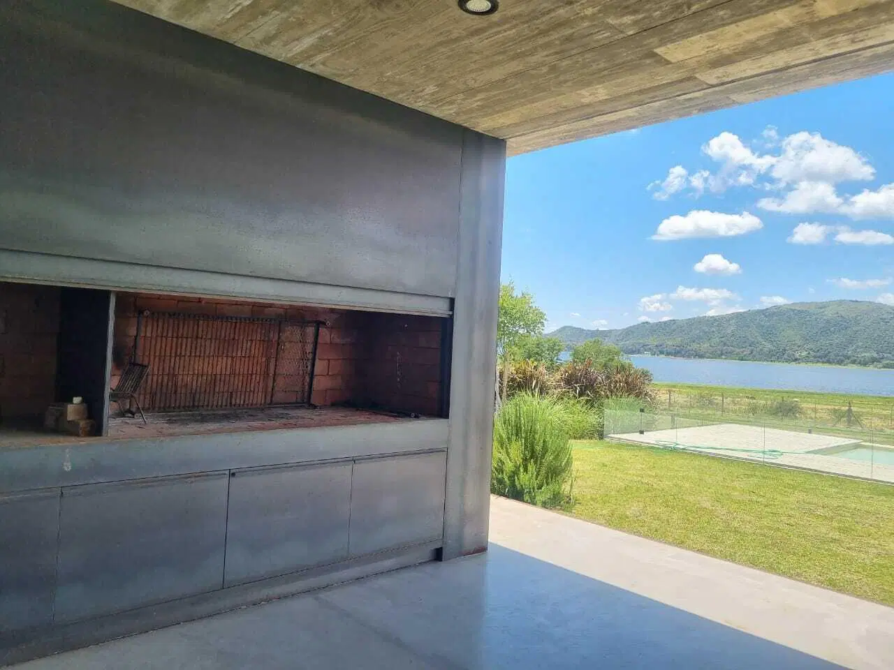 Exclusiva Casa en venta frente a Lago Los Molinos 5