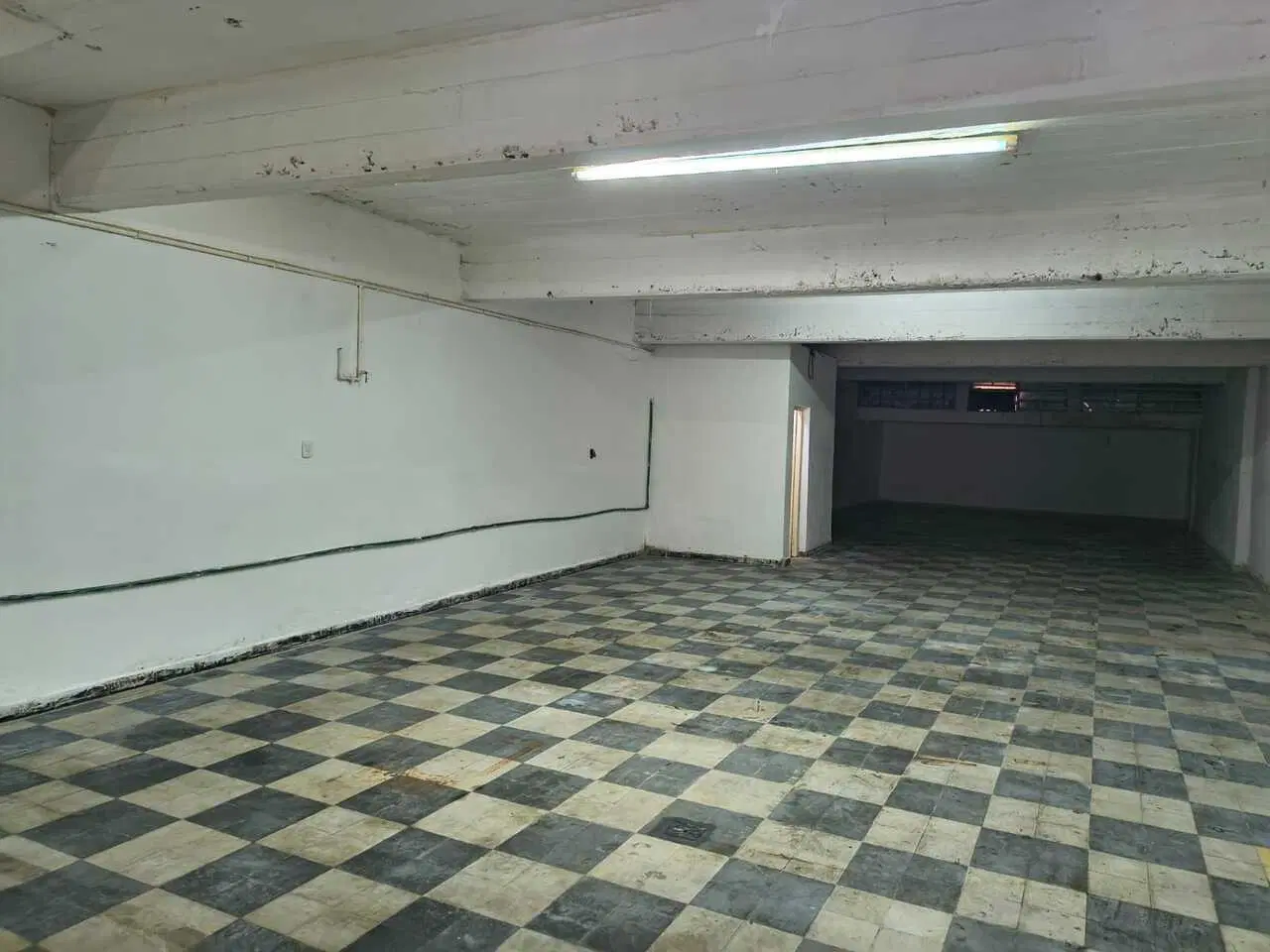 ALQUILER | DEPÓSITO EN PLENO CENTRO DE CÓRDOBA 2