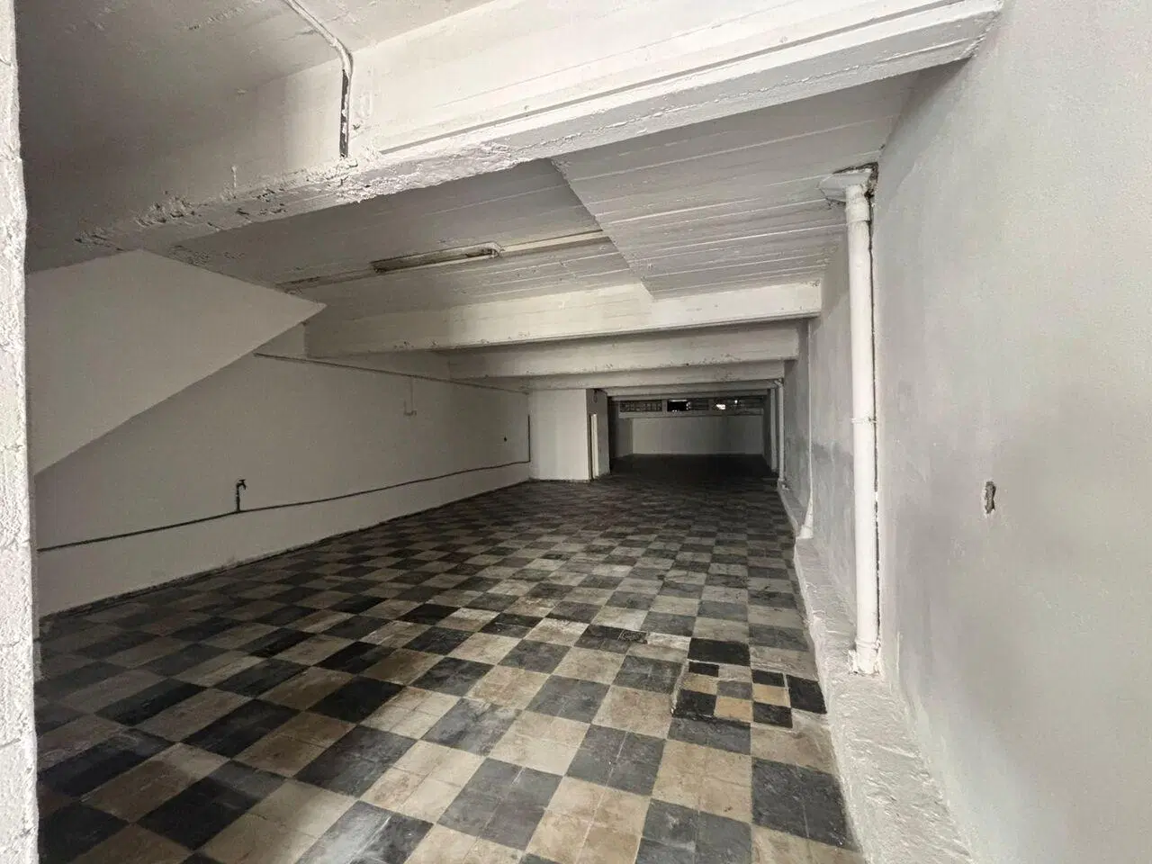 ALQUILER | DEPÓSITO EN PLENO CENTRO DE CÓRDOBA 4