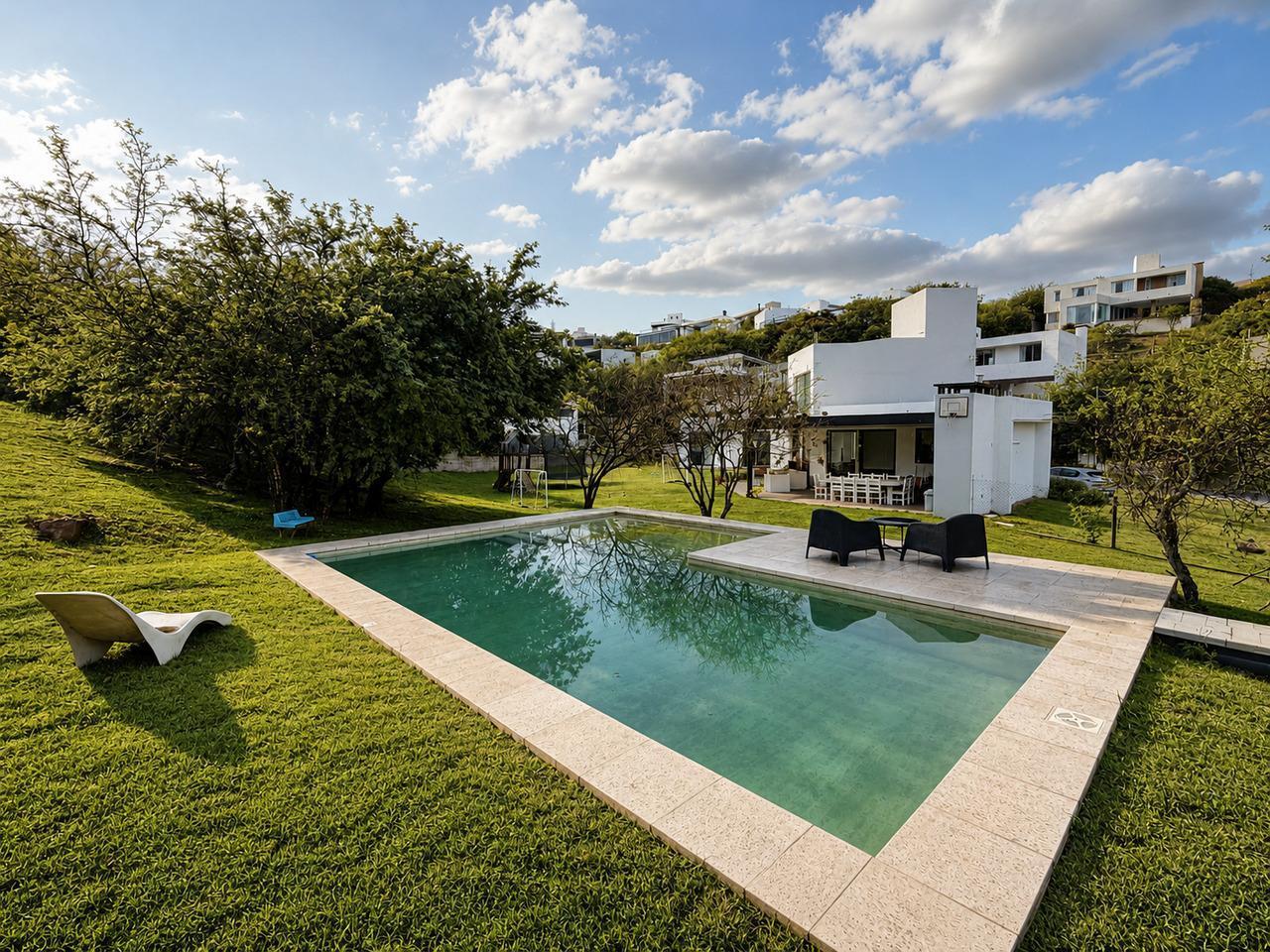 Casa en Venta Country La Cuesta | 1.500 m² de terreno plano | Pileta y gran potencial de ampliación