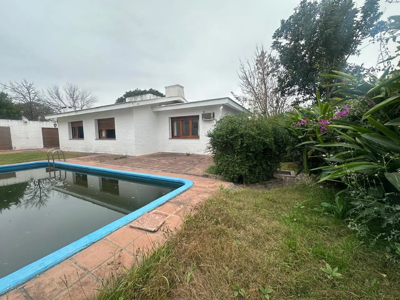 VENTA DE CASA 3 DORMITORIOS BARRIO URCA - APTA CREDITO 3