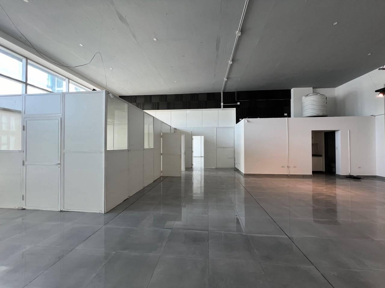 Foto de Oficina en Alquiler – 250 m² | La Diva de Gama | Av. Colón 3500, imagen 5
