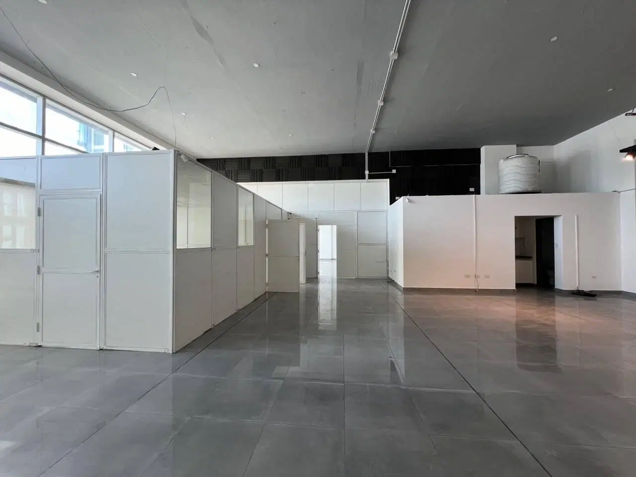Oficina en Alquiler – 250 m² | La Diva de Gama | Av. Colón 3500 4