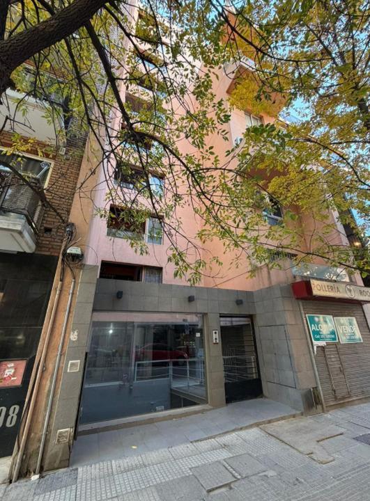 Venta Dpto 1 Dorm. Ob. Trejo 1300 Frente con Balcon