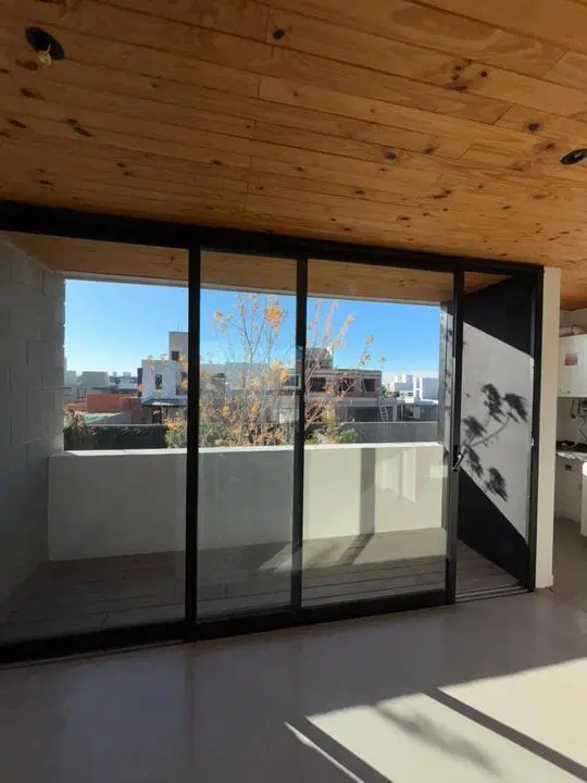 VENTA TRIPLEX DOCTA PRIMERA ETAPA - TODOS LOS SERVICIOS 2