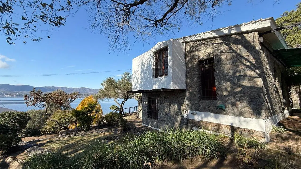 VENTA CASA VILLA DEL LAGO. BAJADA PRIVADA AL LAGO 3