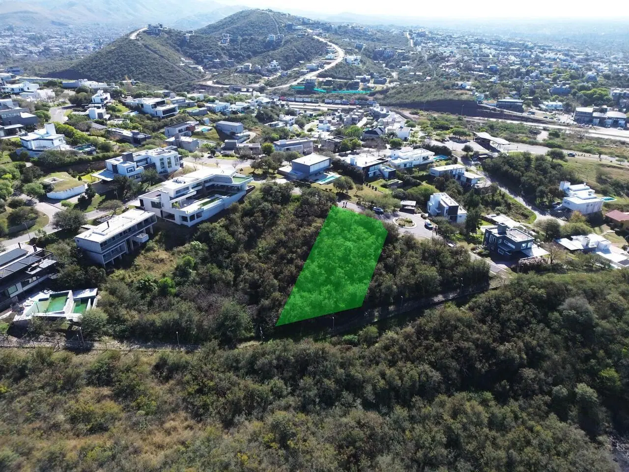 VENTA! ESPECTACULAR LOTE EN COUNTRY LA CUESTA CON VISTA PANORAMICA A LA RESERVA NATURAL 2