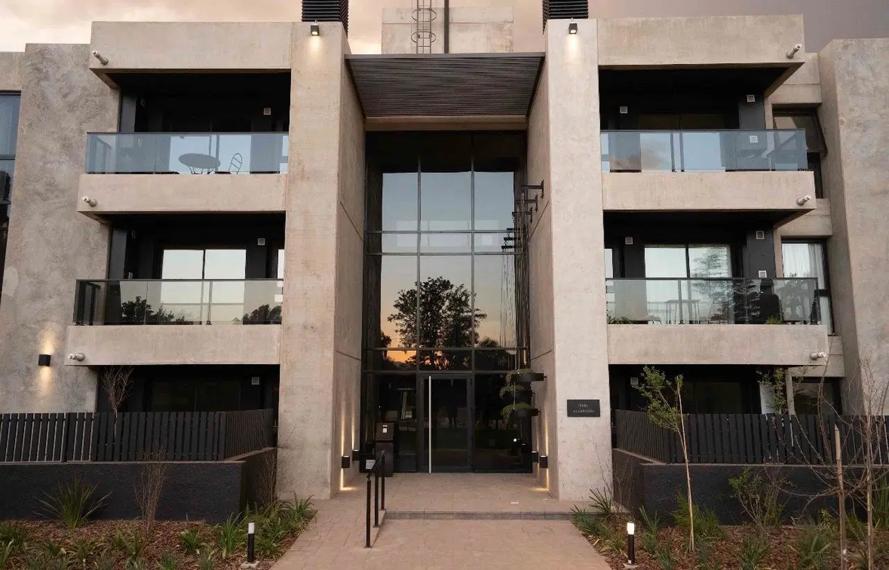 Venta de departamento 2 dormitorios, complejo Garderie 3