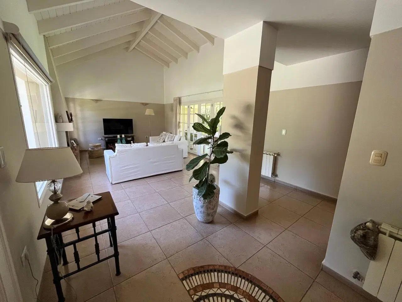 Venta Casa en La Paloma – Villa Allende | 4 Dormitorios + 4 Baños + Quincho + Pileta 5