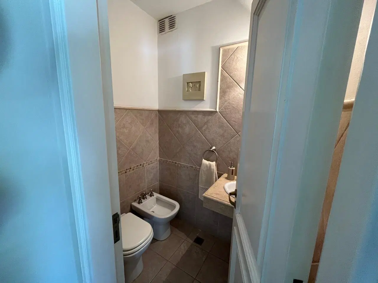 Venta Casa en La Paloma – Villa Allende | 4 Dormitorios + 4 Baños + Quincho + Pileta 4