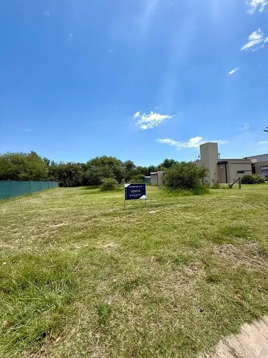 SE VENDE LOTE FONDO NORTE 1000 MTOS EN LA CERCANIA- MENDIOLAZA - ESCRITURA! 2