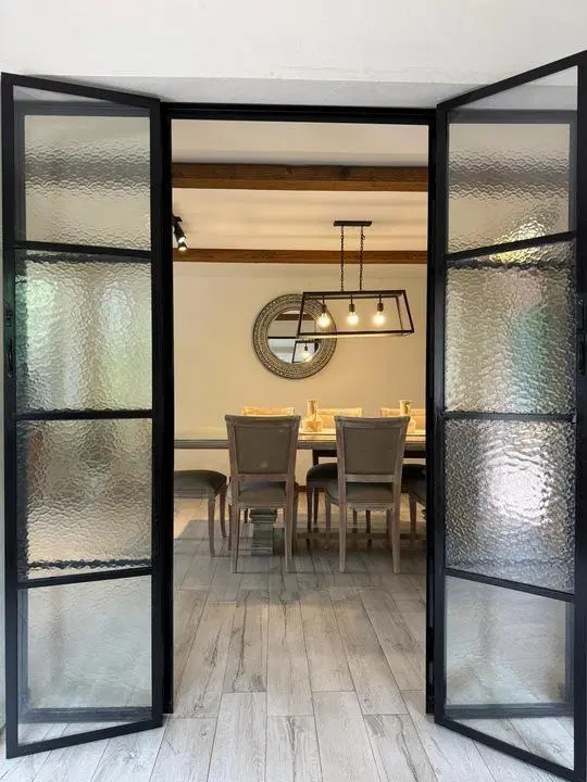 VENTA Casa en Villa Warcalde , 3 dormitorios; mas depto a refaccionar 5