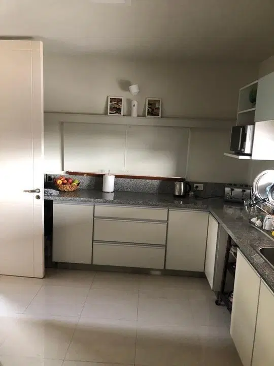 VENDO CASA MODERNA EN LA RUFINA. 4 DORM., PILETA 5