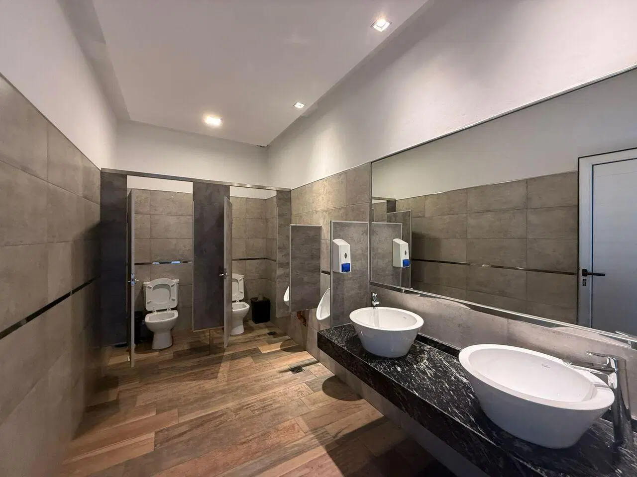 Preventa departamentos de 1 ,2 y 3 dormitorios en Barrio Privado Housing Las Flores 8
