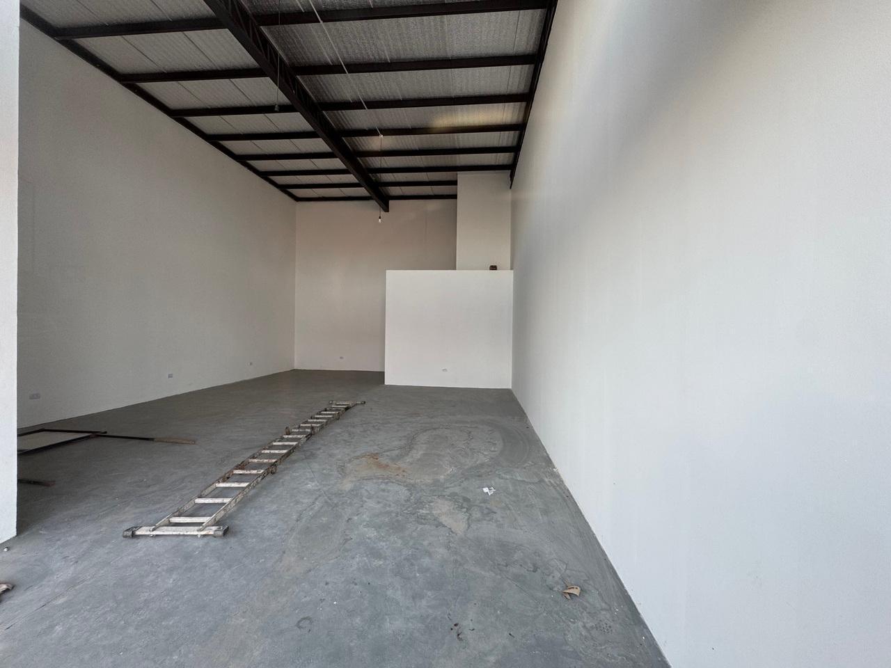 Foto de Alquiler Local comercial en DOCTA a estrenar doble altura, imagen 4