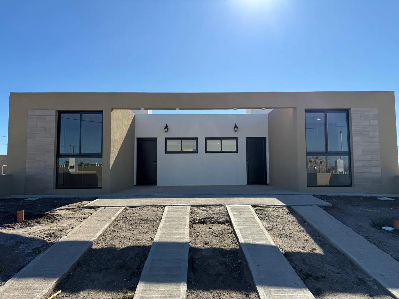 Dúplex a estrenar en Docta | 2 dormitorios en planta baja , 2 baños . con jardín 3