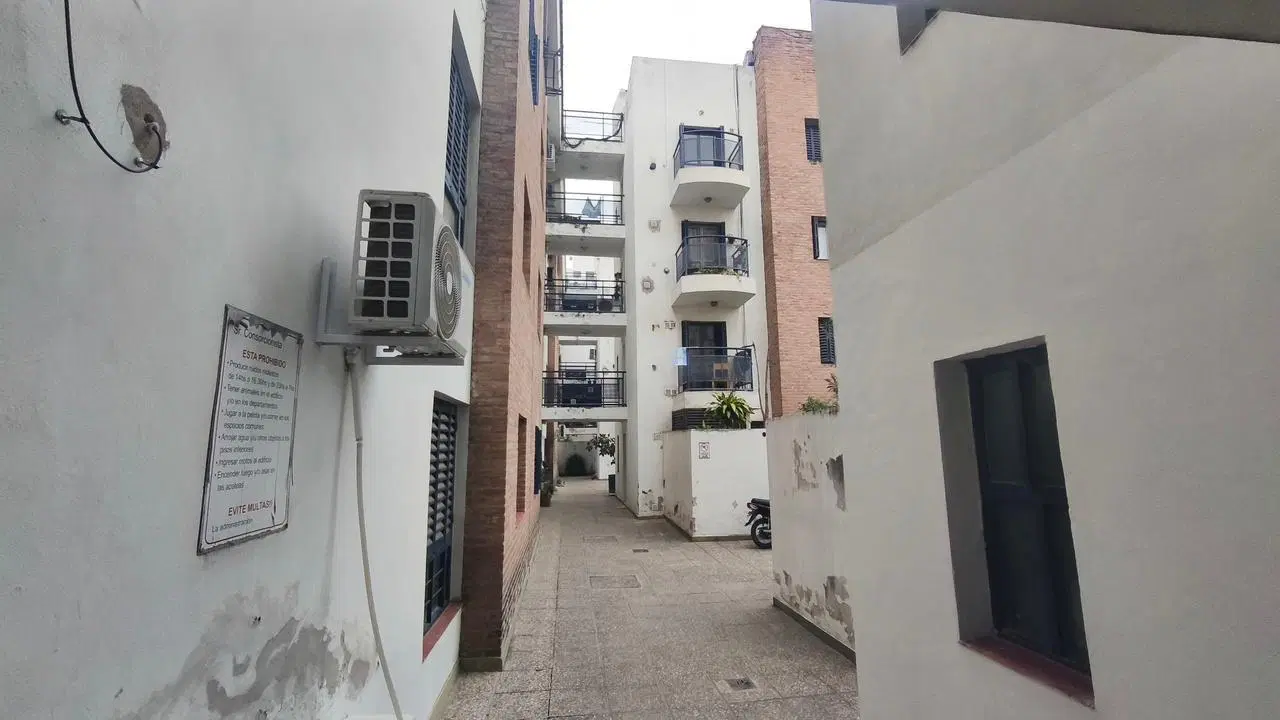 VENTA DEPARTAMENTO 1 DORMITORIO PB ALTO ALBERDI 3