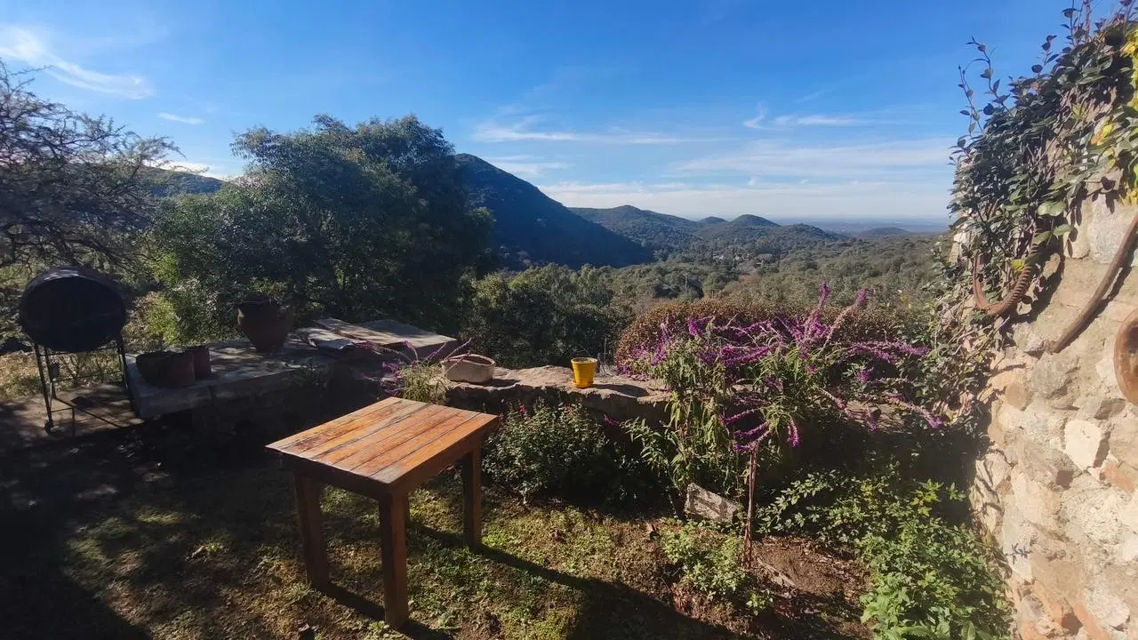 VENTA CASA CON SALON DE TE + DPTO UNQUILLO CÓRDOBA 3