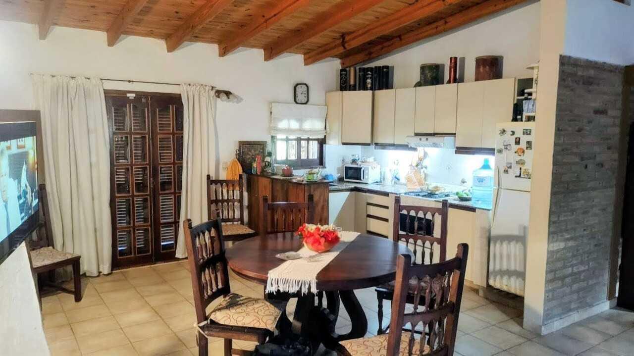 Foto de VENTA CASA 3 DORMITORIOS SIERRAS de CORDOBA CON PILETA, imagen 1