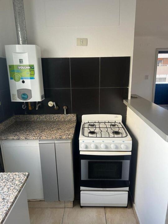Foto de VENTA DEPARTAMENTO CENTRO 1 DORMITORIO ESCRITURA, imagen 4