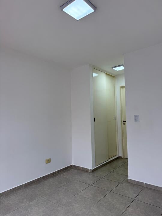 Foto de Venta Departamento Un Dormitorio Centro, imagen 2