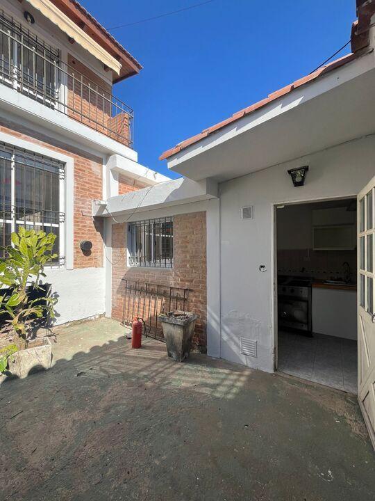 Foto de SE VENDE DUPLEX 3 DORMITORIOS VILLA CARLOS PAZ, imagen 2