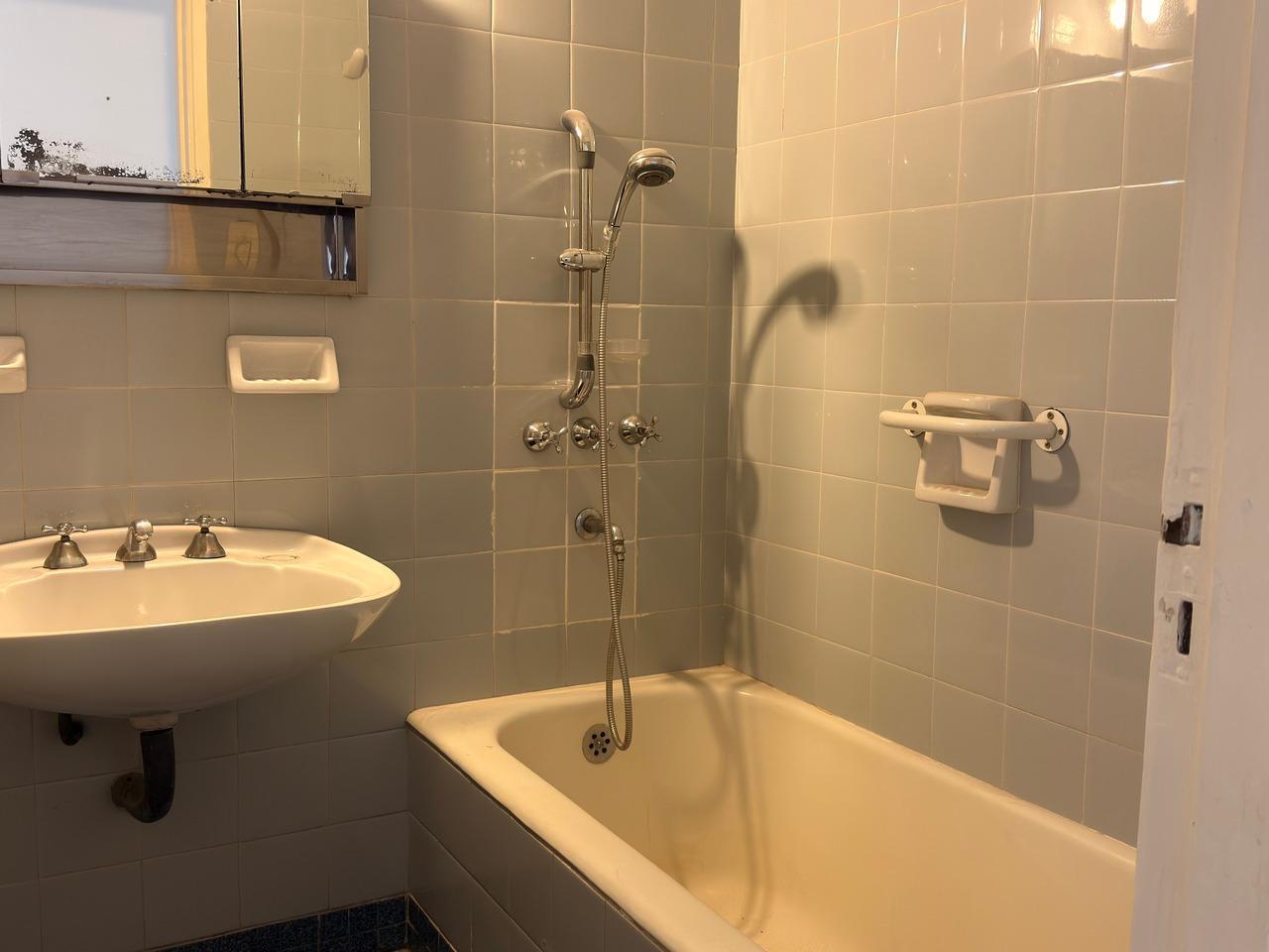 Foto de VENTA DEPTO. AV GENERAL PAZ, CORDOBA. 4D, 2B, imagen 5