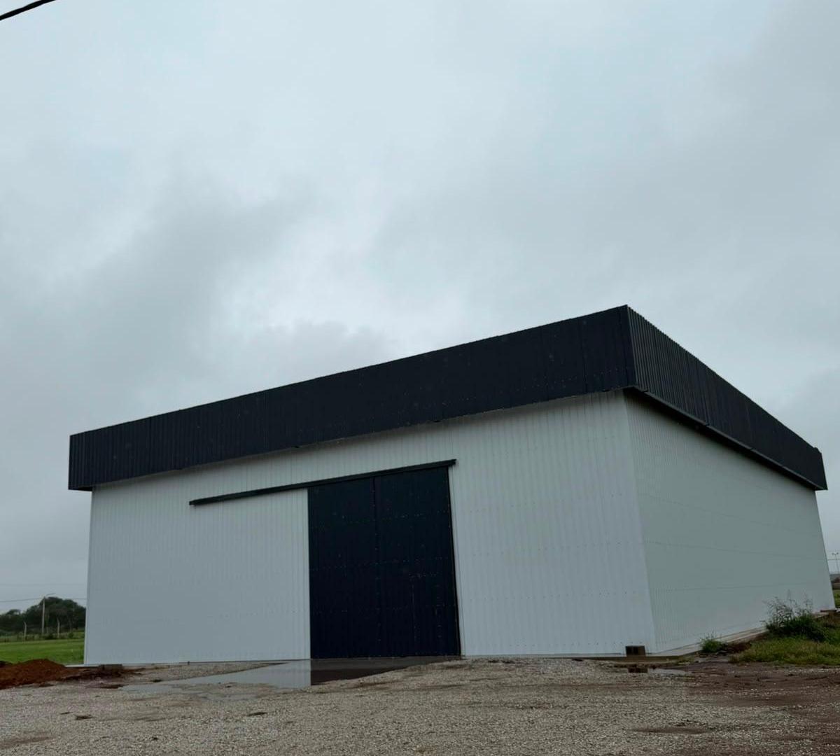 Foto de venta naves oportunidad en parque Industrial ECOVILLA rio segundo villa, imagen 3